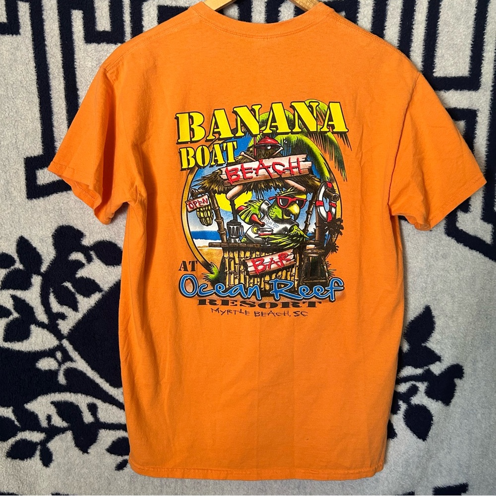 Myrtle Beach Orange Banana Boat Graphic T-Shirt Size Medium